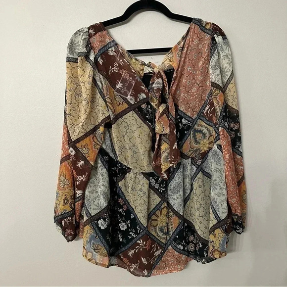 American Eagle Floral Long Sleeve Square Neck Tie Back Cutouts Size M NWOT - Picture 10 of 10